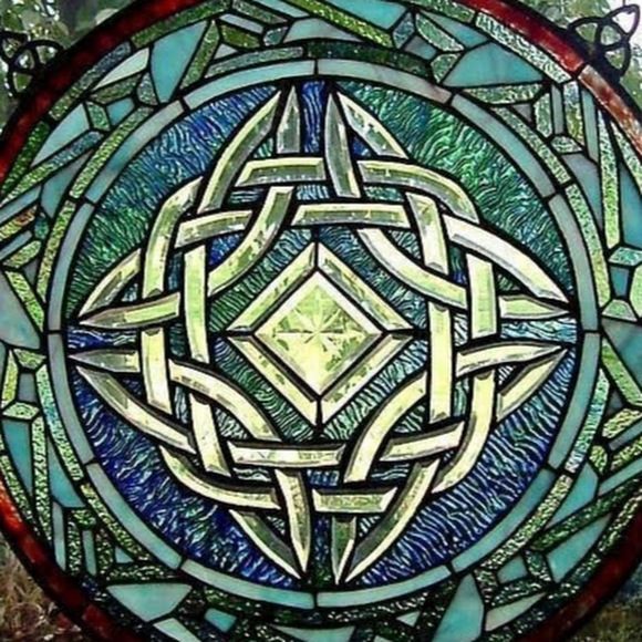 Meet your Posher, Gabriella - Picture 1 of 1